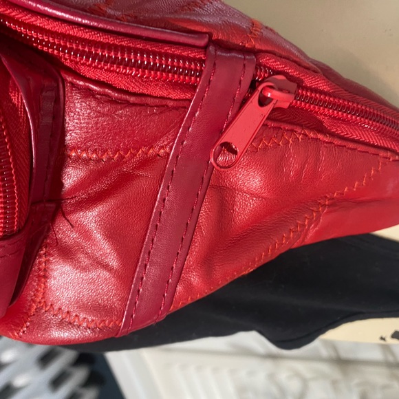 Vintage red Fanny Pack Waist Bag Genuine Patchwork Leather 6 zips 17” x 6.5” - Picture 7 of 10